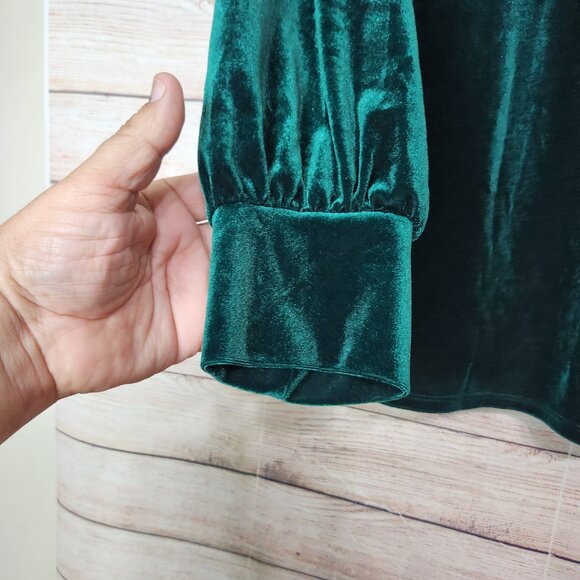 Modcloth Crushed Velvet Blouse Long Sleeve Beyond Basic Green Top Size 2X - Picture 5 of 14